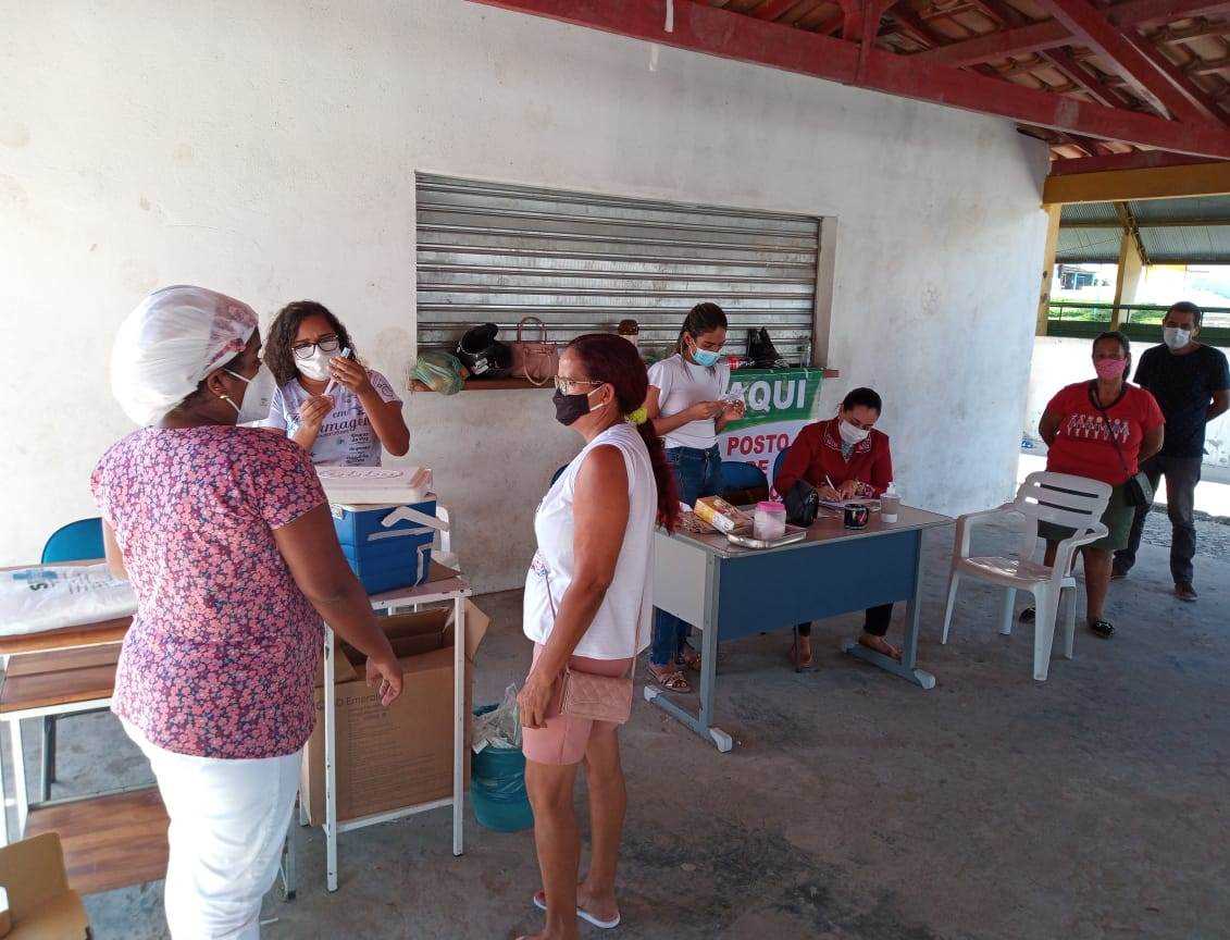 Camacã: Secretaria de Saúde avança no combate ao COVID-19 e inicia a vacinação na faixa etária dos 50 anos

